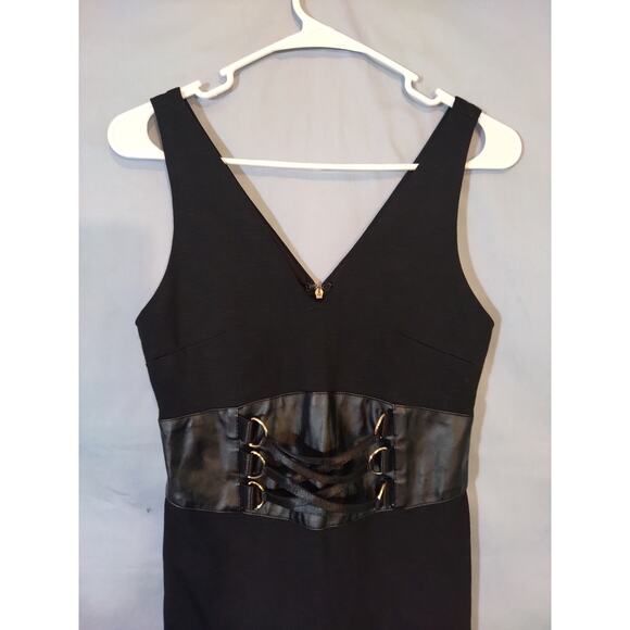 Lette Black Bodycon Dress - Picture 4 of 9